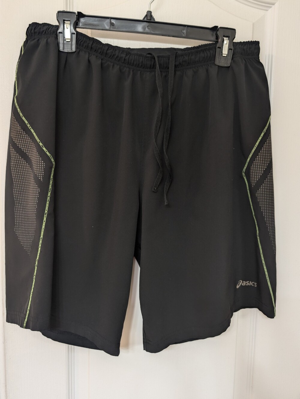 🤗ASICS Black Men’s Athletic Shorts with Green Accents